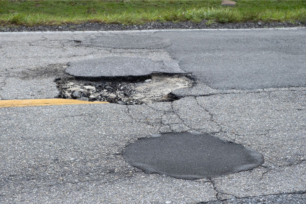 How to Prove Negligence in Missouri Road Defect Accidents in Springfield at Rah Law